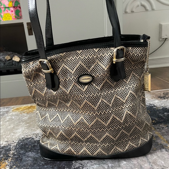 Toledano shoulder bag ✨ - Picture 13 of 16